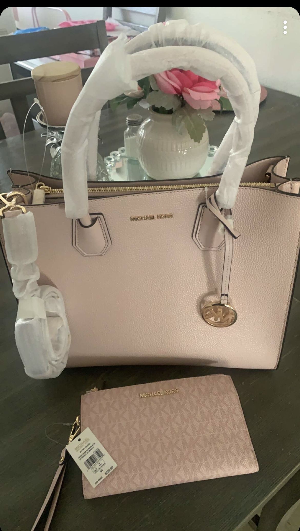 Michael Kors for Sale in Fresno, CA - OfferUp