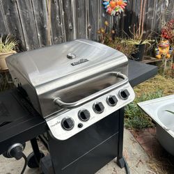 Charbroil BBQ Five Burner Grill