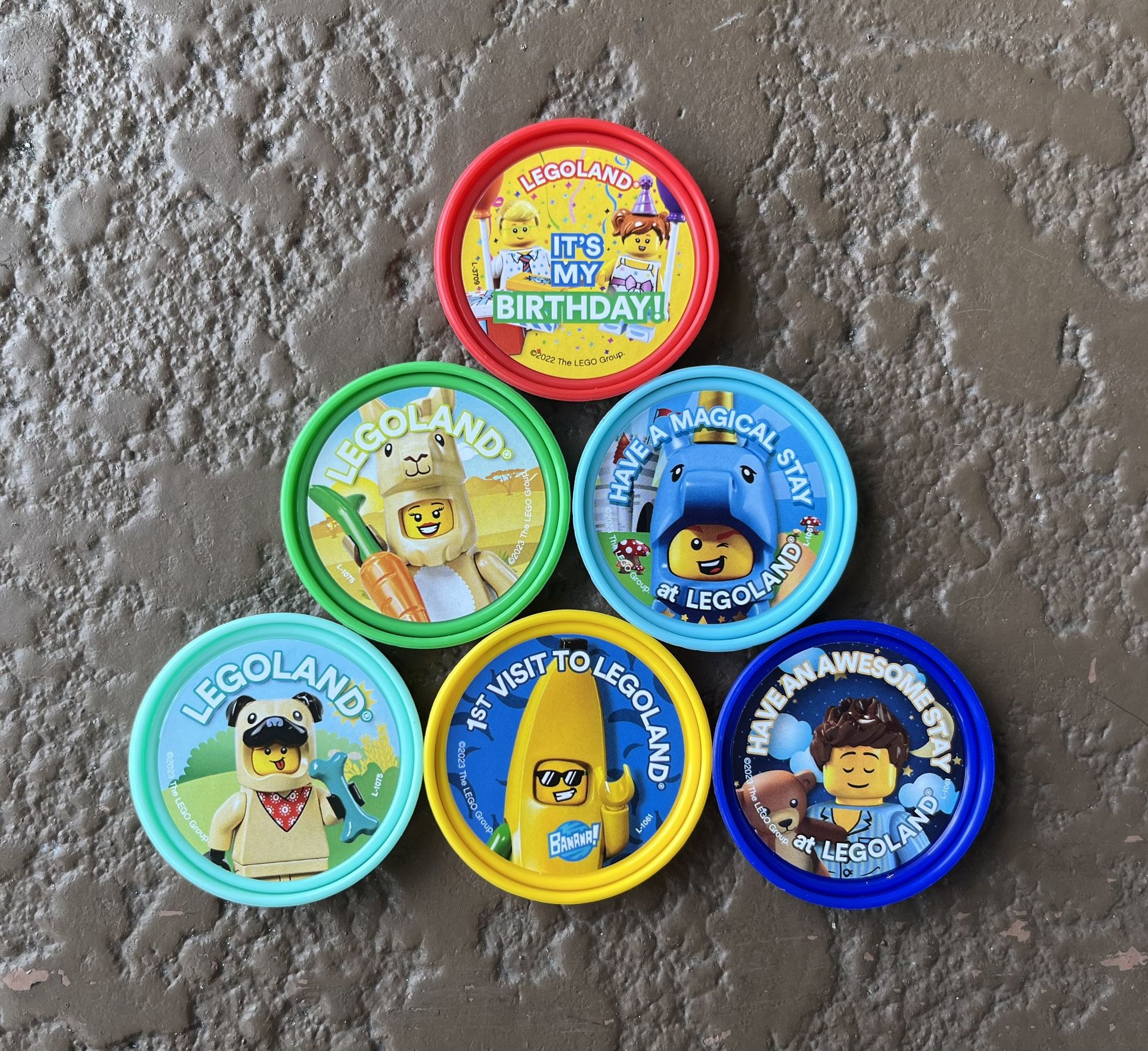 6 Brand new Legoland Pop Badges