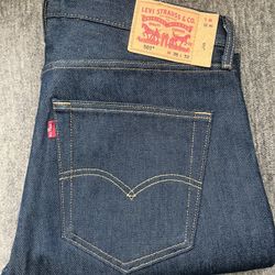 Levi’s 501 (blue)