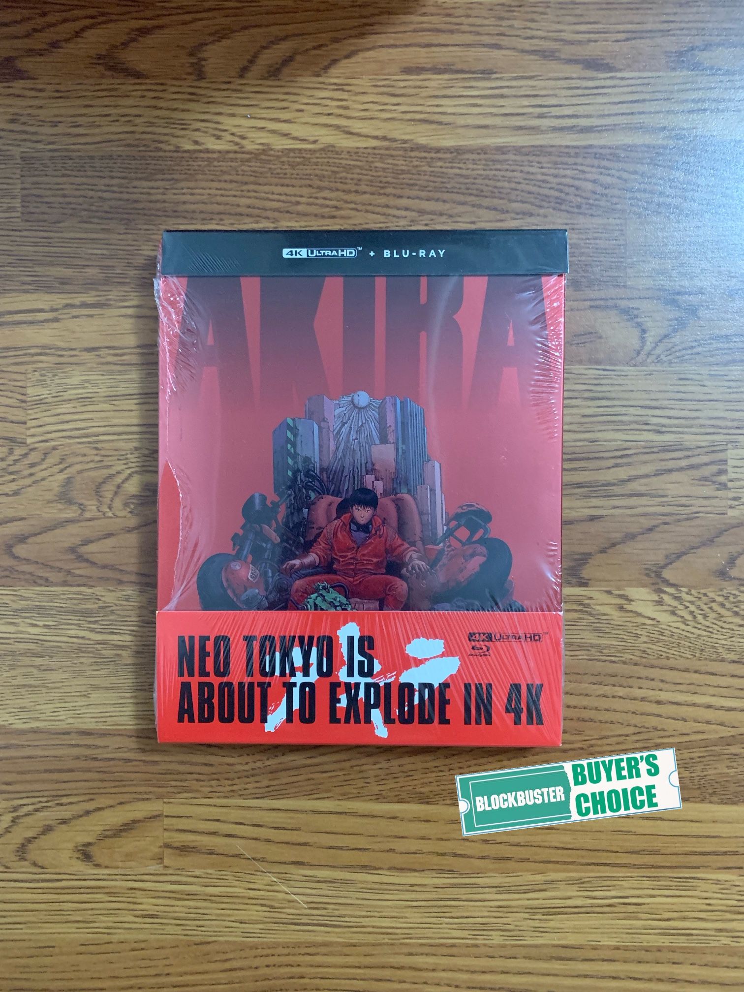 Akira (Limited Edition Steelbook) 4K UHD Blu-ray Combo Pack [4K UHD Blu-ray + Blu-ray]