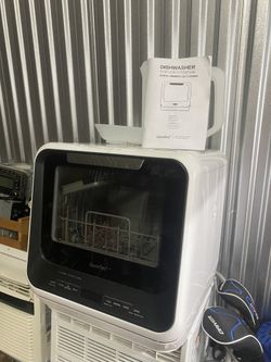 COMFEE' Portable Countertop Dishwasher (CDC17P0ABB)