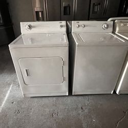 Washer And. Dryer Set White Used Clean Working 