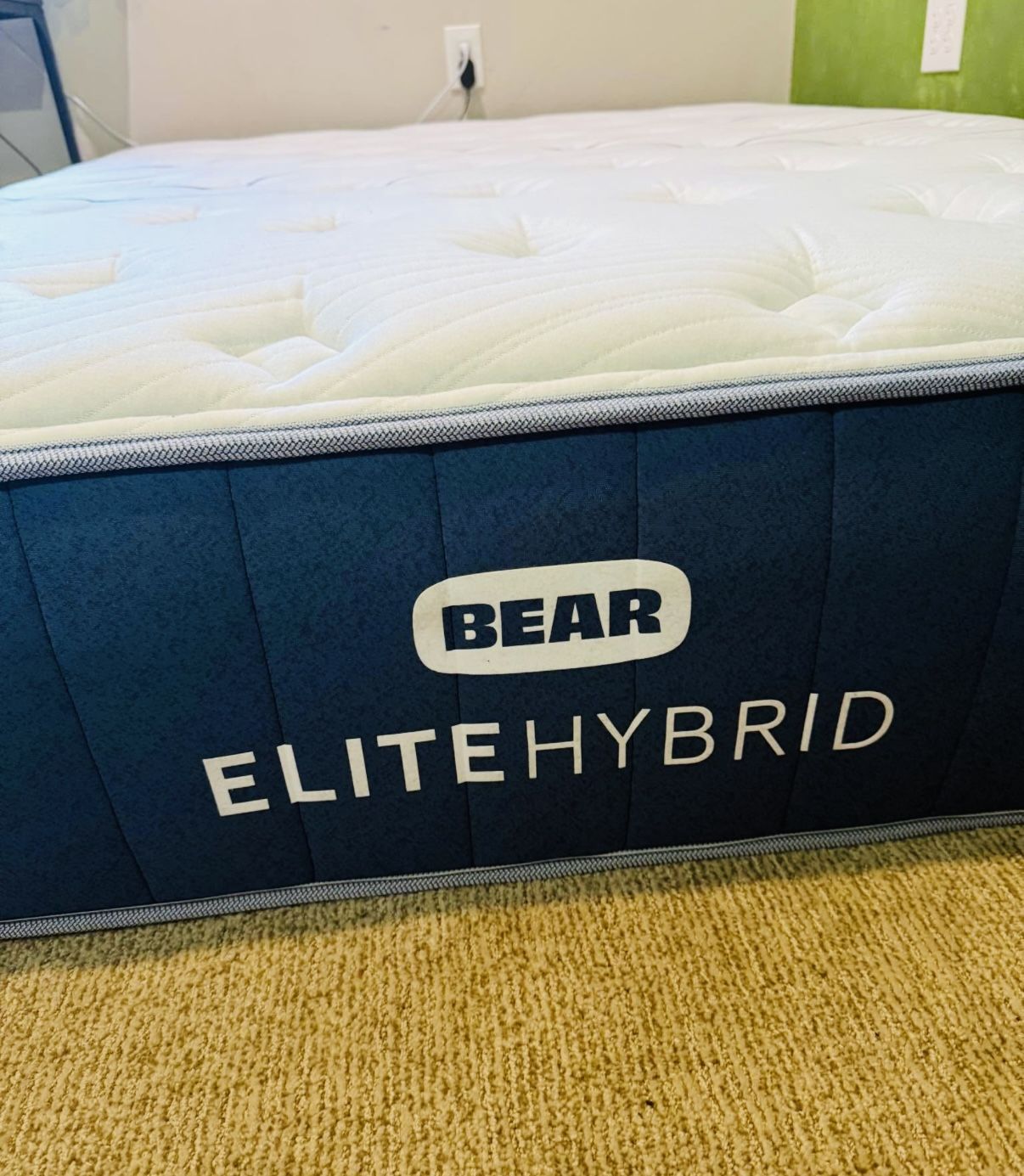 Bear Elite, Hybrid, Queen, Size Mattress, Pristine Condition