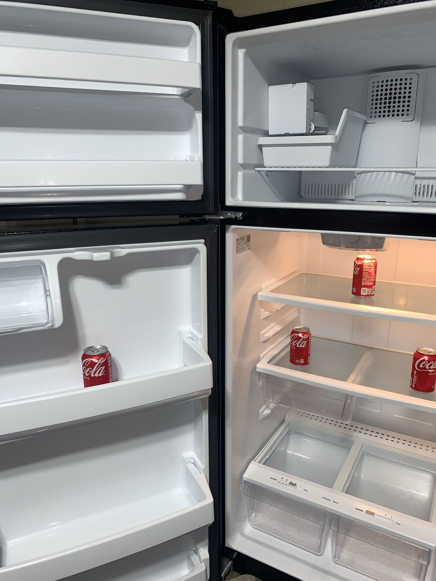 Negro💯 Refrigerator 💕 Free Delivery Today 🚚