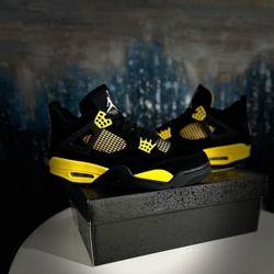 AIR JORDAN 4 RETRO SHOES 