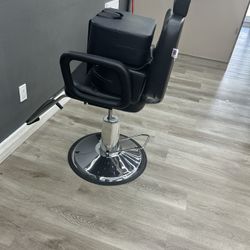 Barber/stylist Chair