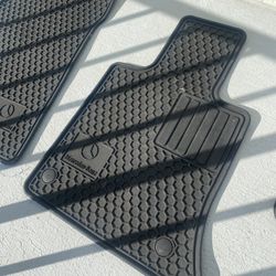 4 Mercedes-Benz Rubber All Seasons Mats 