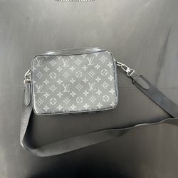 LV Messenger Bag