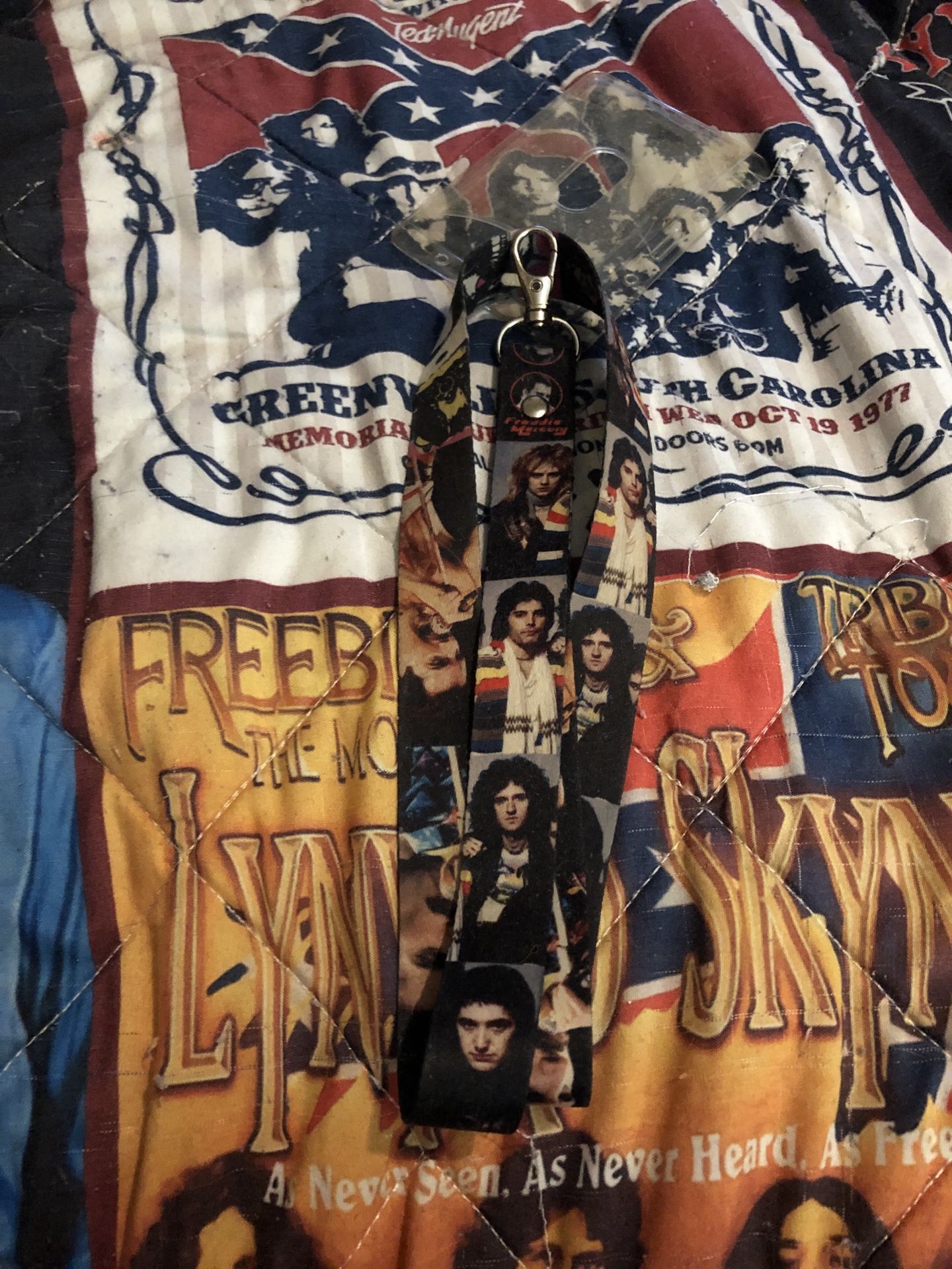 FREDDIE MERCURY QUEEN BAND EXTREMELY RARE WELL LOVED LANYARD/KEYCHAIN UNISEX