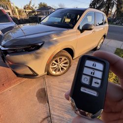 Car Keys/Fobs/Llaves De Autos 