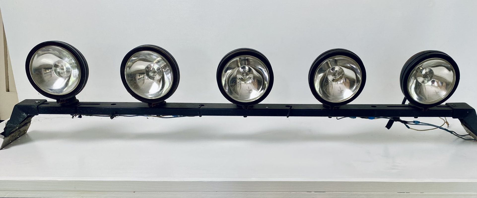Carr M Profile Light Bar