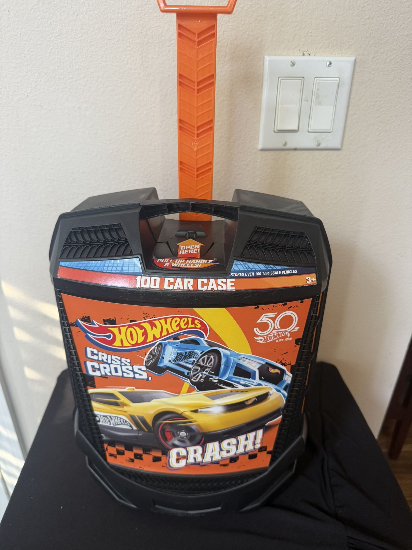 Hot Wheels Carry Case 42 Cars Included