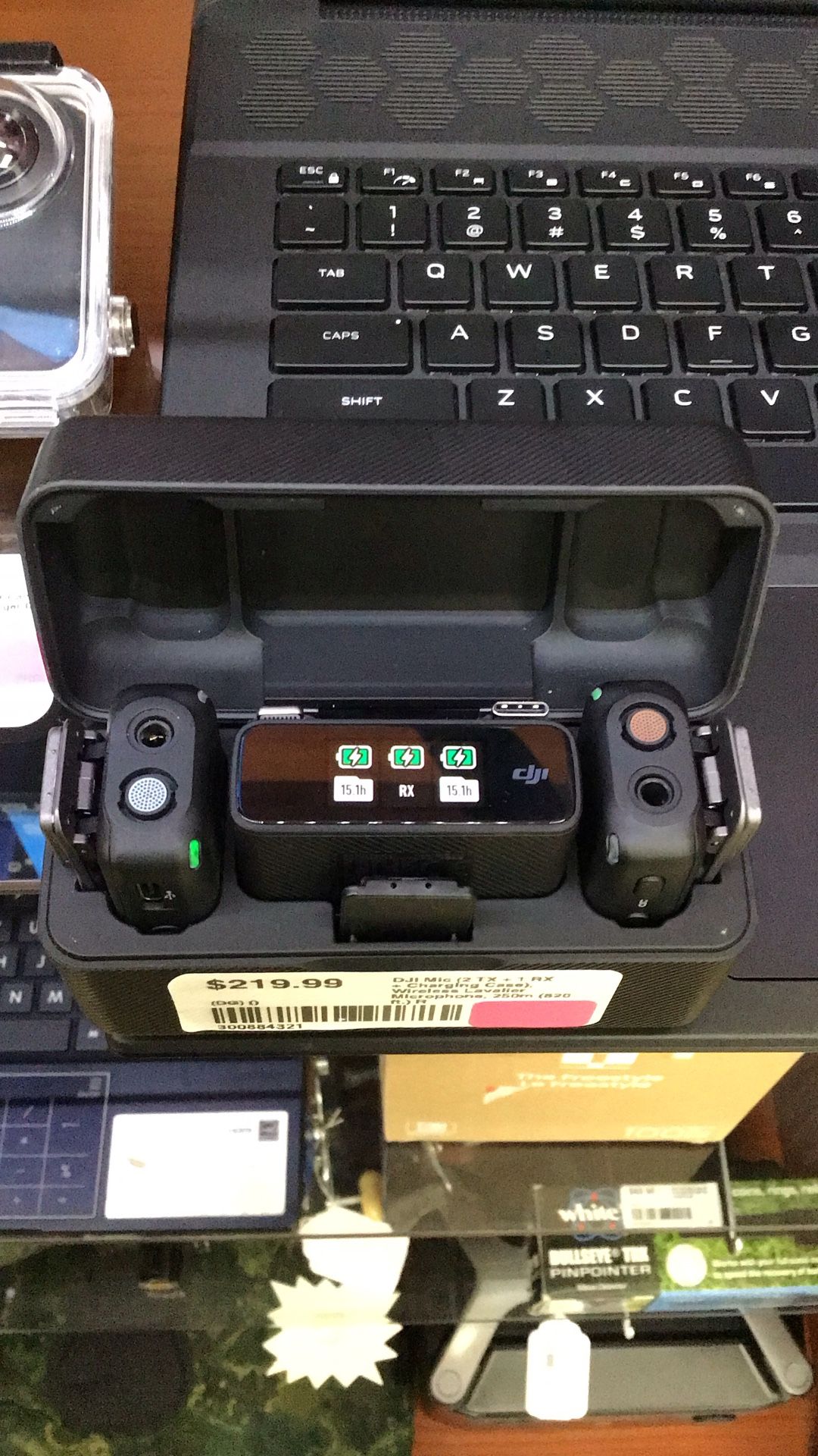 DJI Mic (2 TX + 1 RX) Wireless Lavalier Microphone 250m (820ft)