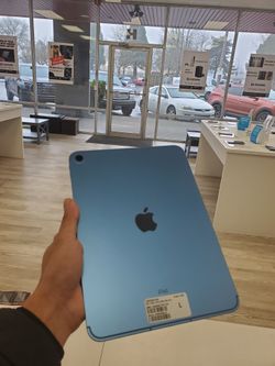  📉 iPad 10th Gen 10.9 inch  – Now From $249! Save Big on Apple’s Sleekest Tablet