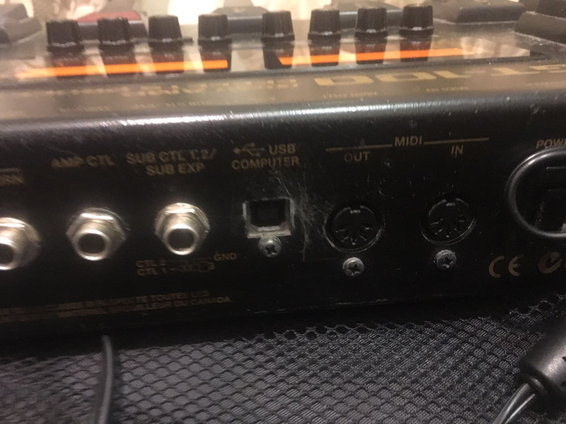 BOSS GT100 GUITAR EFFECTS