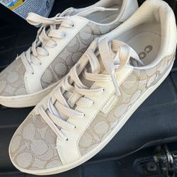 Coach Signature Canvas Sneakers Beige