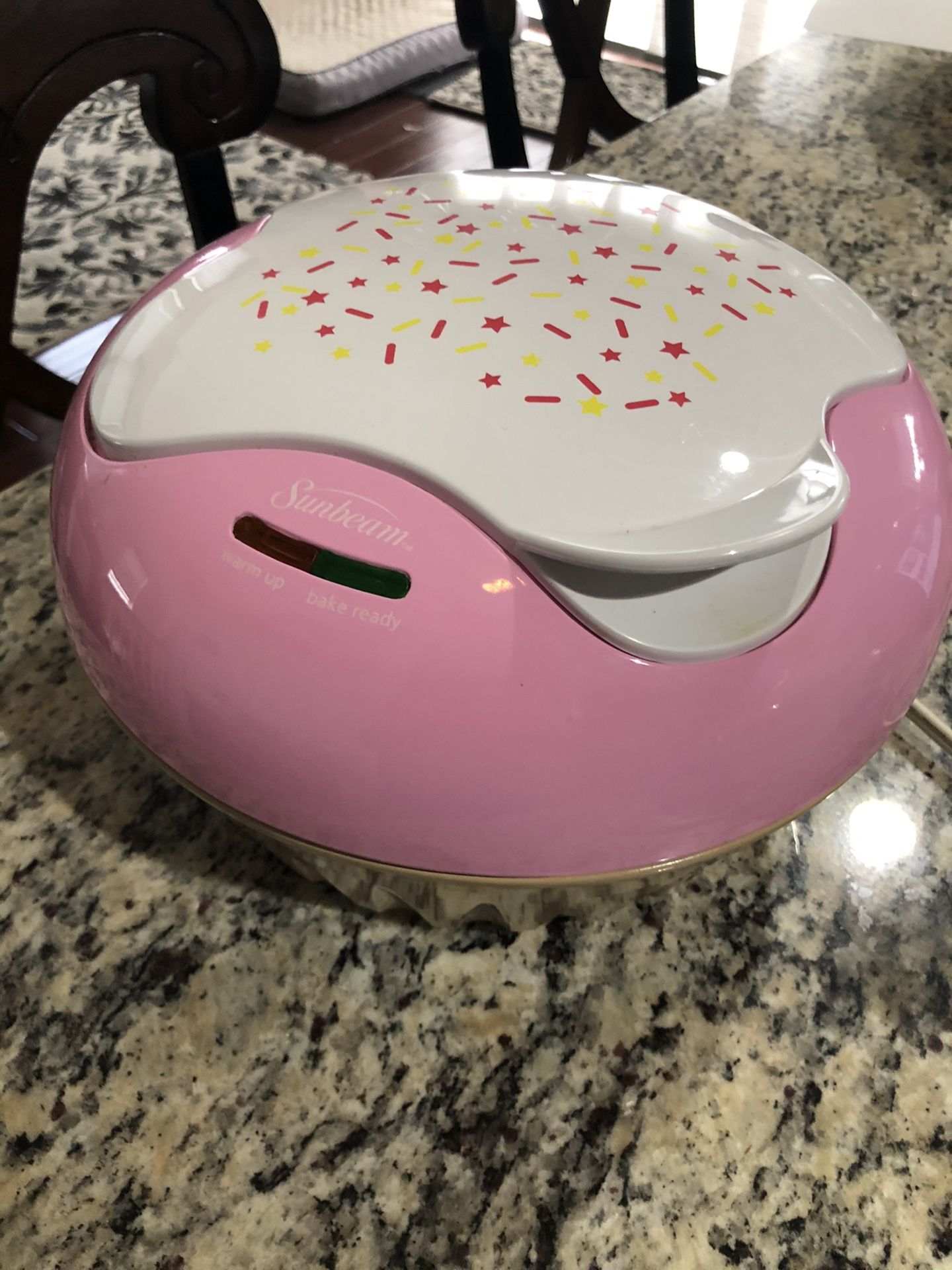 Kitchen appliances by Sunbeam cupcake baker