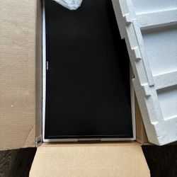 Samsung 27" Curved Monitor (1080p) - Like New in Original Box