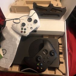 Xbox Series S - 1TB Black Digital Game Console