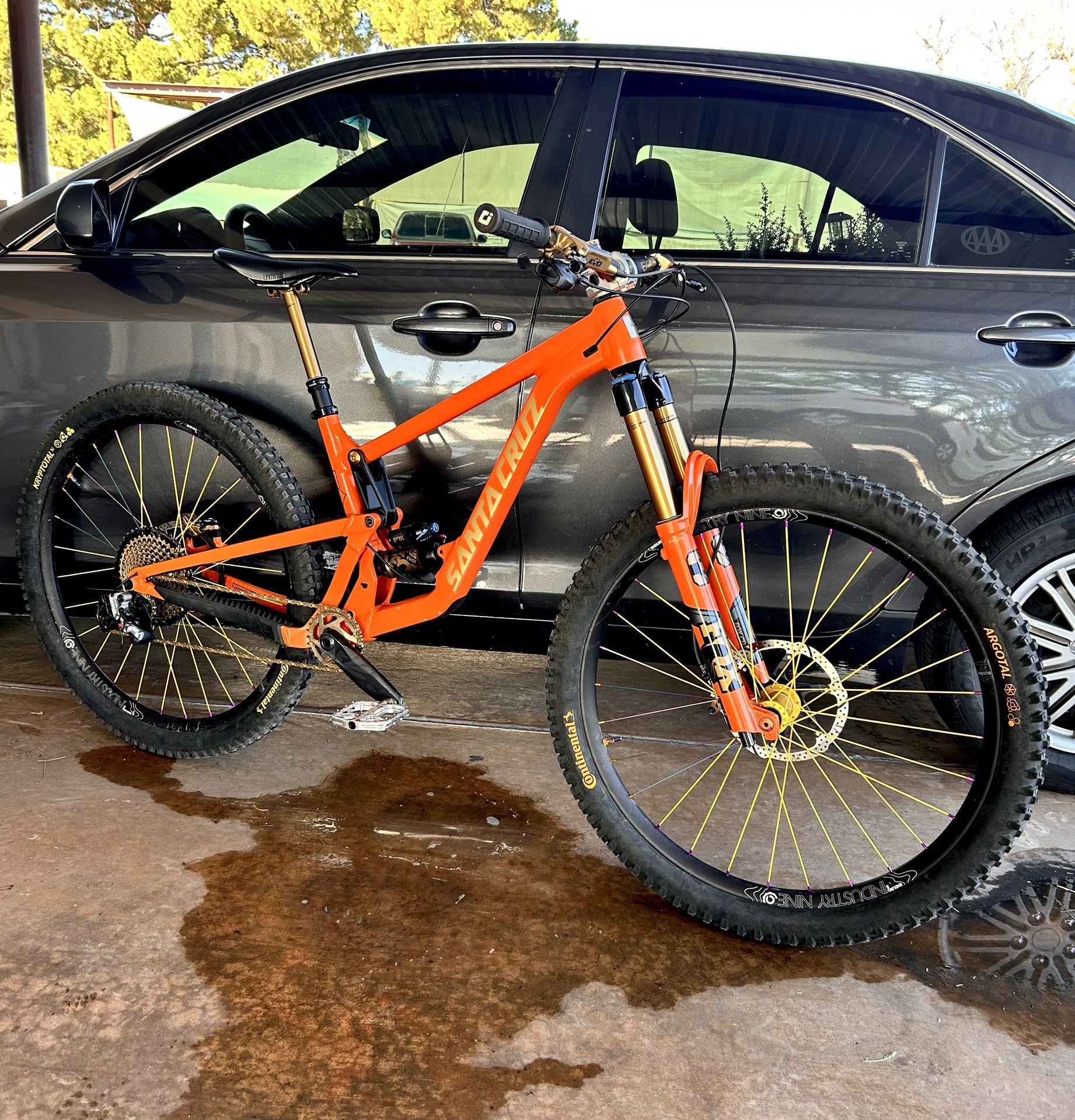 Santa Cruz Hightower V2