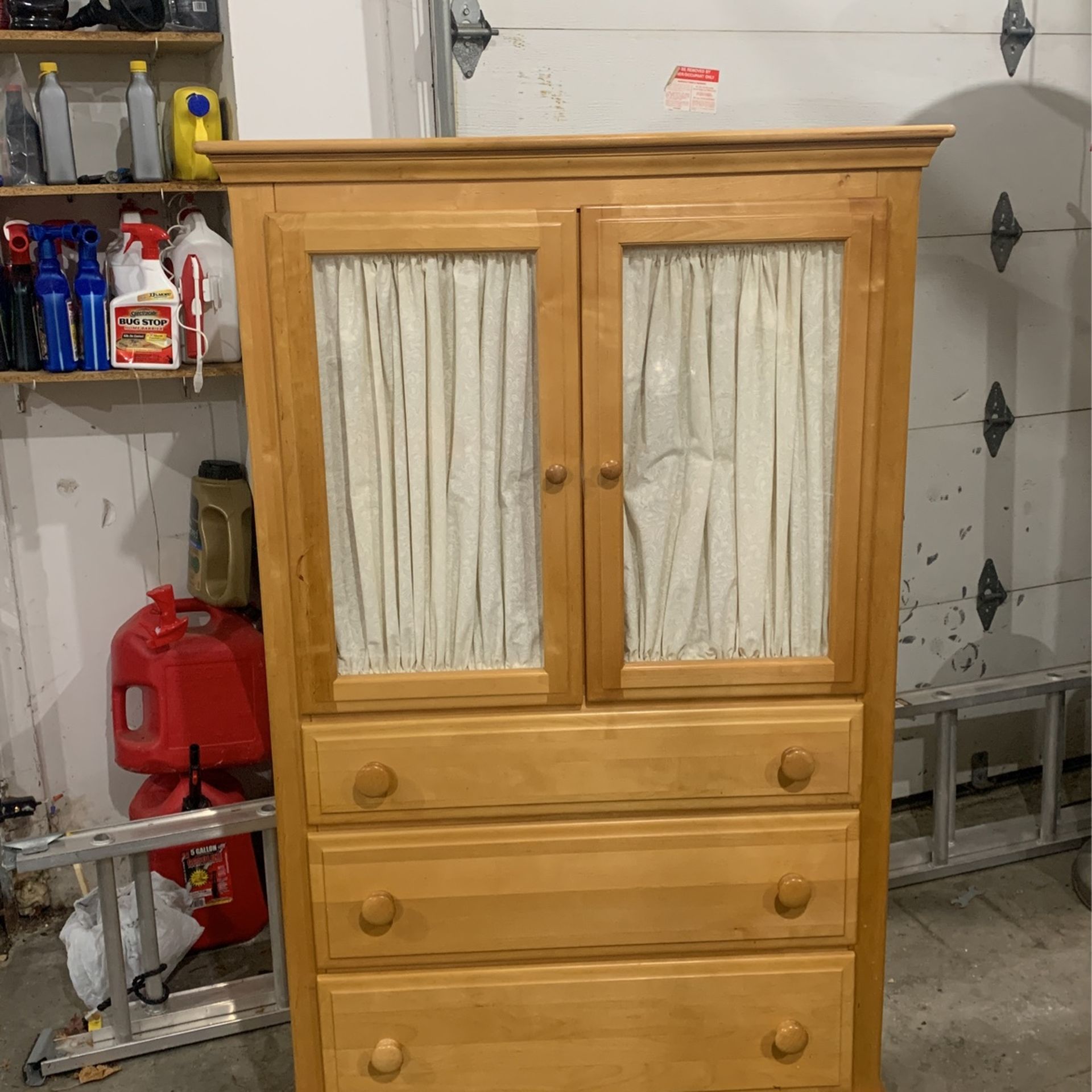 Dresser