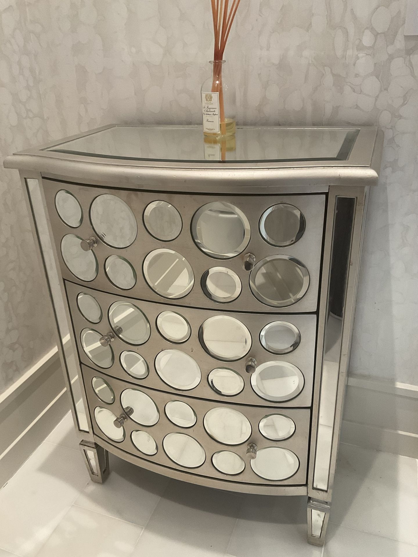 Super Cool Bevel Mirror Bubble Chest Of Drawers