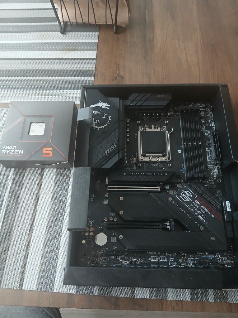 Ryzen 7600x + Msi B650 Carbon