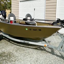 Aluminum Fishing Boat.  River Hawk Pro- V 16