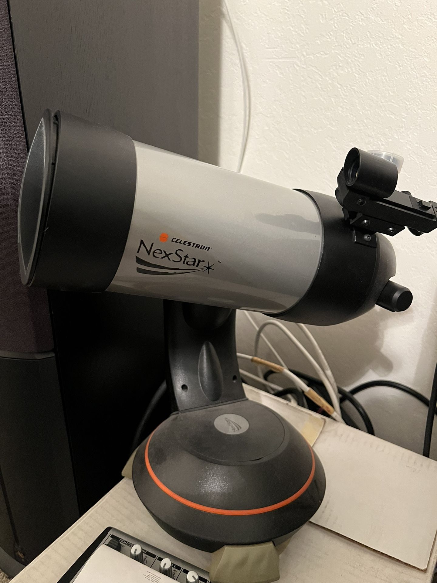 Celestron Nexstar 4se Telescope With Tripod