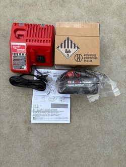 Milwaukee M-18- M-12 Charger/ High Output XC 6.0 Battery Pack (1) Starter Kit
