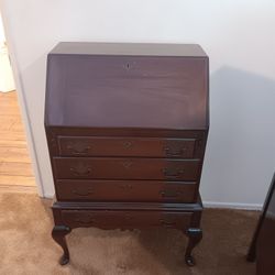 Taylor Queen Anne Mahogany Petite Secretary Writing Desk $611 OBO