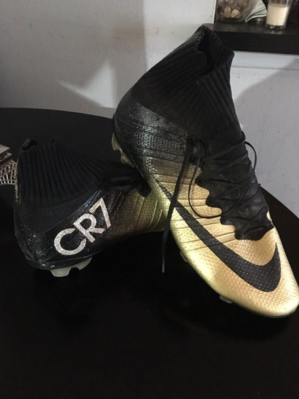 Nikes cr7