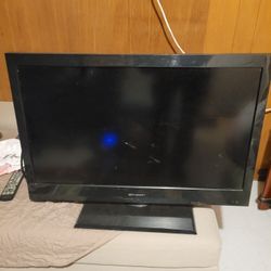 A Used Nice Emerson Tv 24 Inch