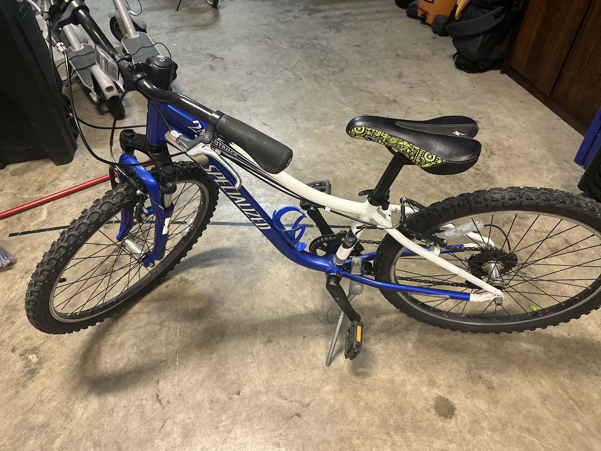 Specialized Mountain bike 24 Inch