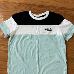 EUC Fila women active top size M for Sale in Cordova TN OfferUp