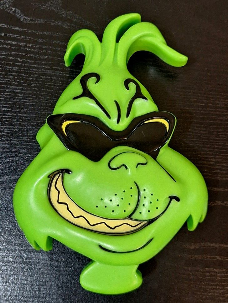 GRINCH THAT STOLE CHRISTMAS AM/FM RADIO - EXCELLENT CONDITION 