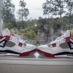 Air Jordan 4 Fire Red – Size 10.5 – Authentic – Used – Clean – Bundle Deal