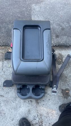 Center console for a Chevy  or gmc 2006