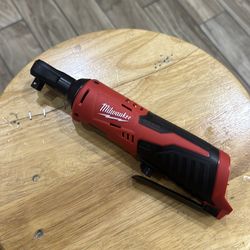 Milwaukee M12 12V Lithium-Ion Cordless 3/8 in. Ratchet (Tool-Only)