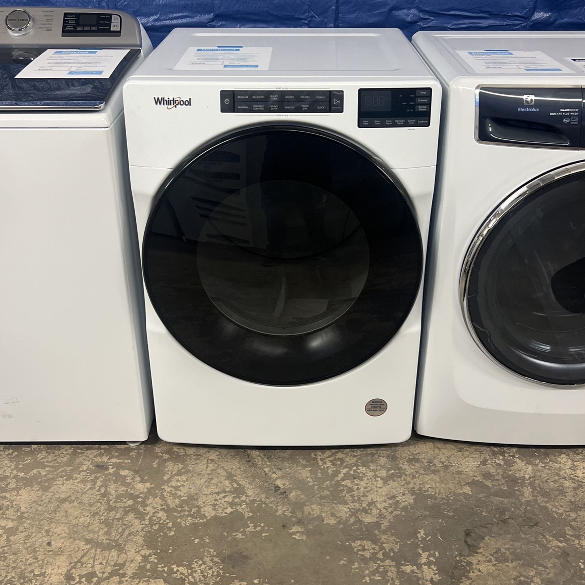 Whirlpool 7.4 cu ft Reversible Side Swing Door Stackable Gas Dryer (White) ENERGY STAR