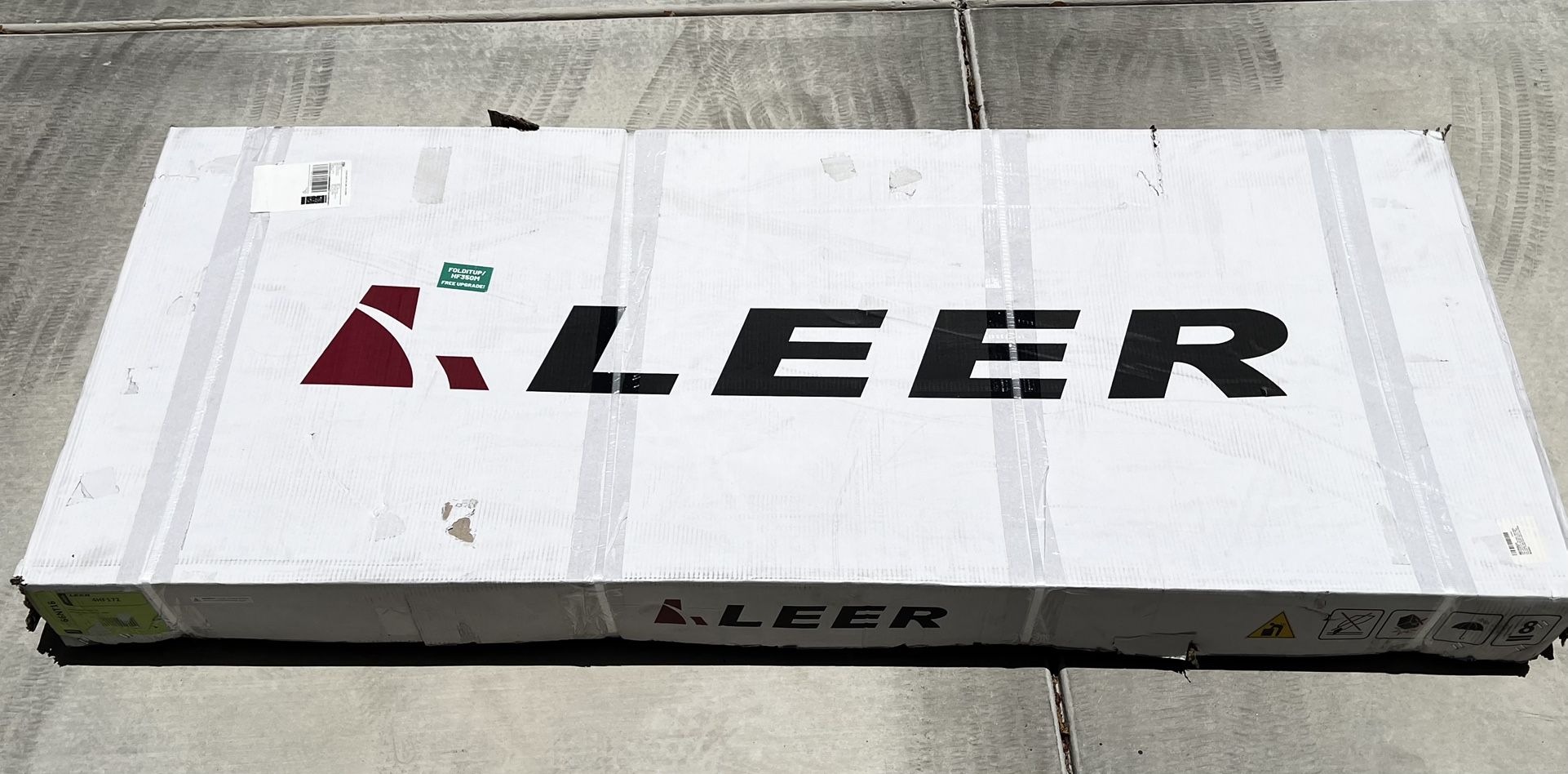 LEER FOLDITUP | Fits 2016-2022 Nissan Titan with 6’6" Bed | Low-Profile, Easy On/Off, Hard Tri-Fold Truck Bed Tonneau Cover (with or w/o Track) 