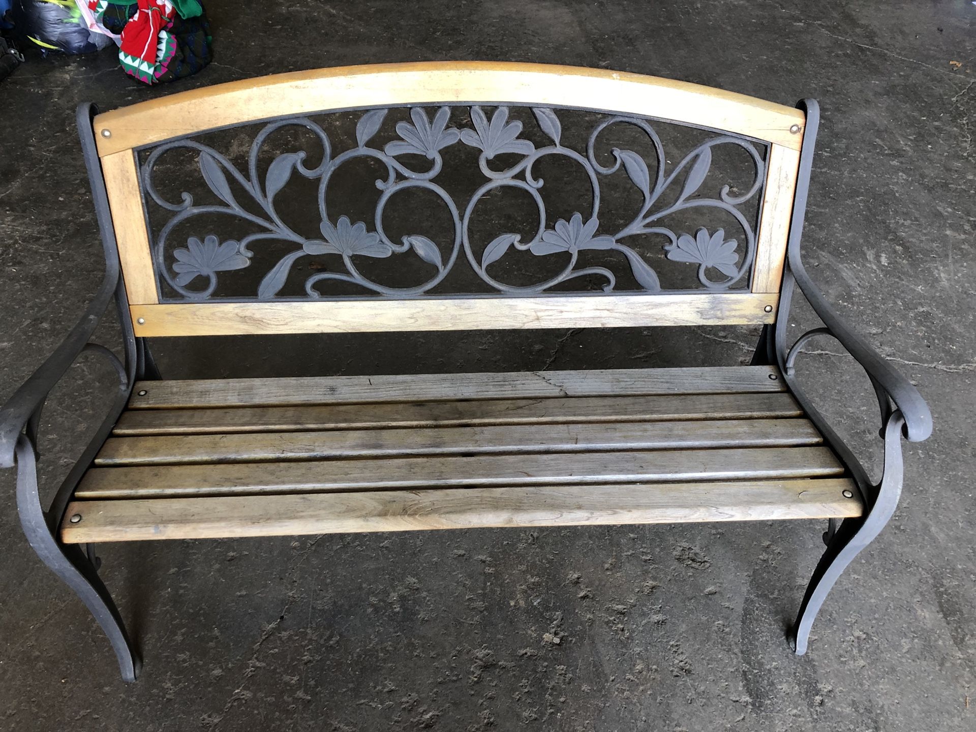 Outdoor Bench made by Midas-Lin