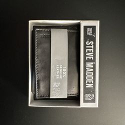 Steve Madden Tri-Fold Leather Wallet