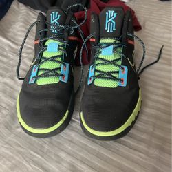 Kyrie basketball Shoes 