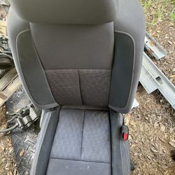 Nissan Titan Xd Sv Pro Front Seat Passenger Only