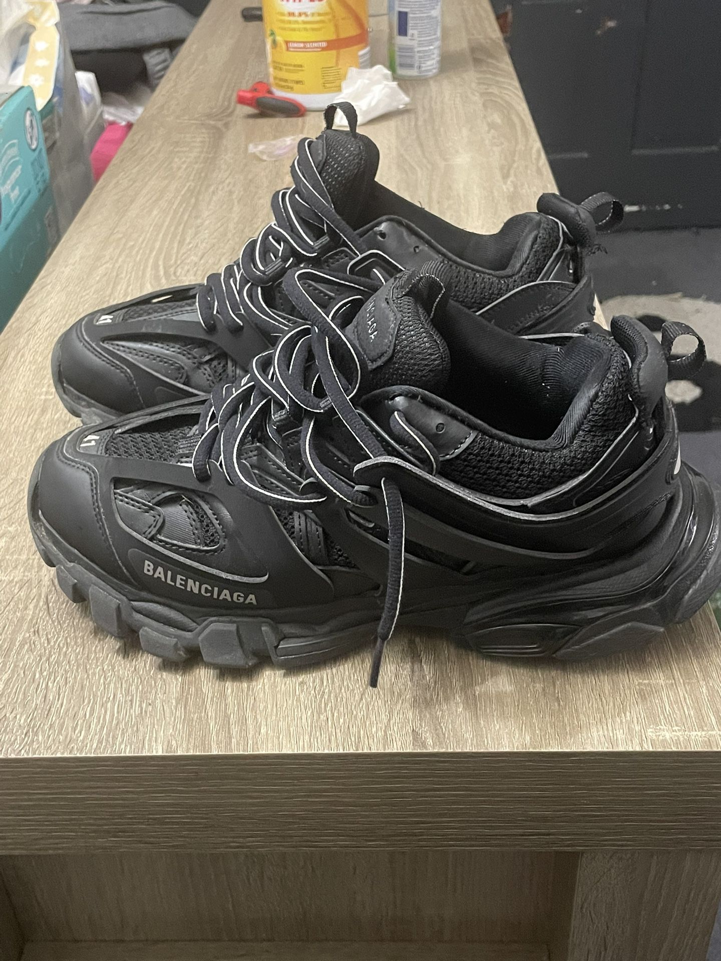 Balenciaga Tracks Size 8