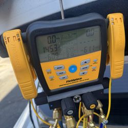 Fieldpiece digital manifold gauges 4 port 