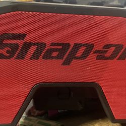 Snap on Bluetooth radio with battery