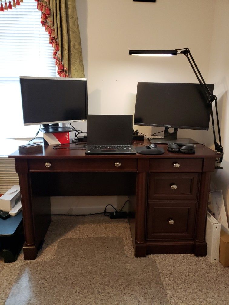 Nice Wood DESK